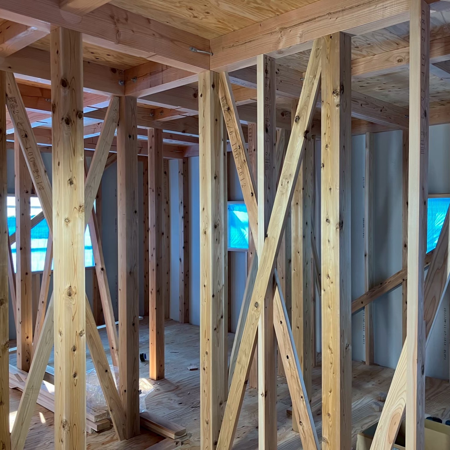 新築現場レポート　気密・断熱処理